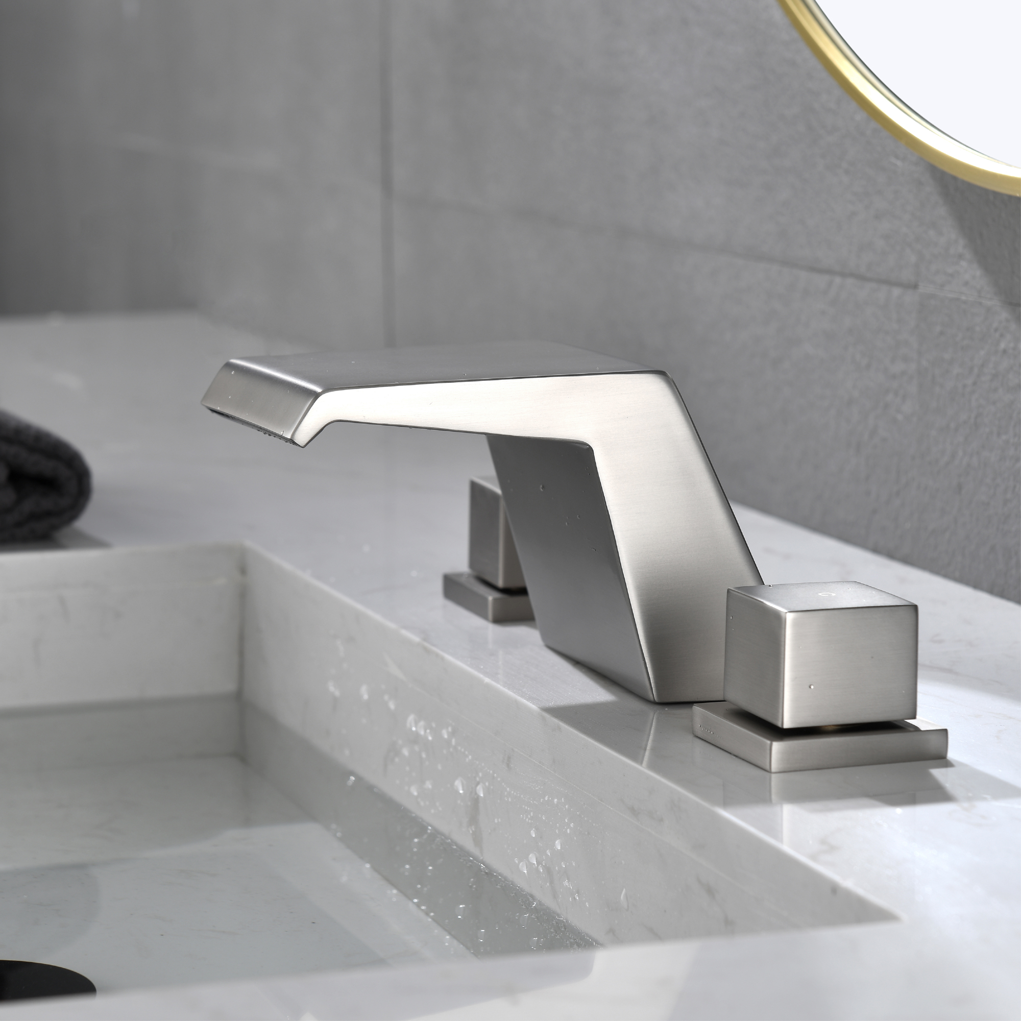 Mondawe Double Handle 8-Inch Center Wide-Spread Bathroom Faucet in Black/Gold/Nickel-Mondawe