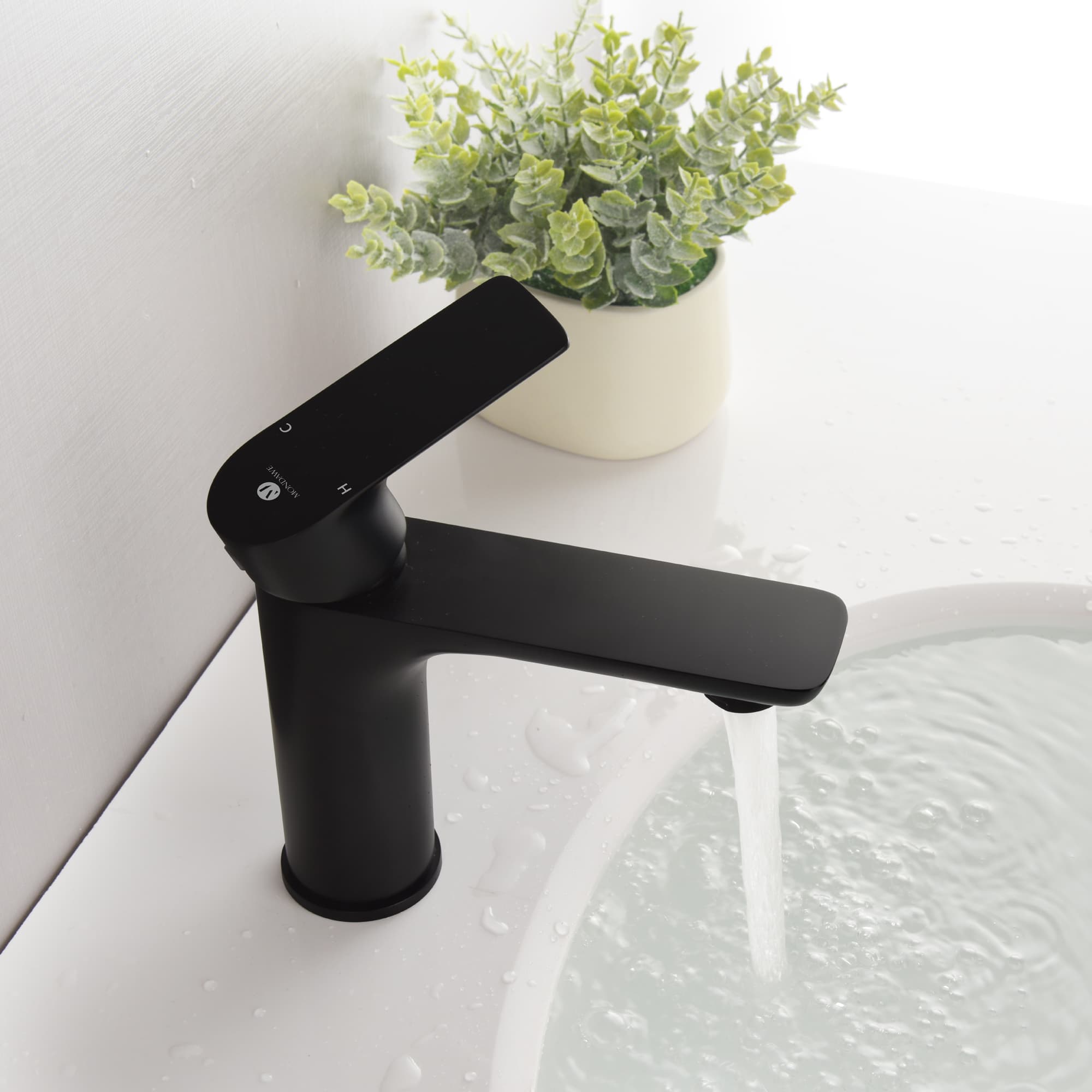 Mondawe Single Hole Modern Bathroom Water Faucet-Mondawe