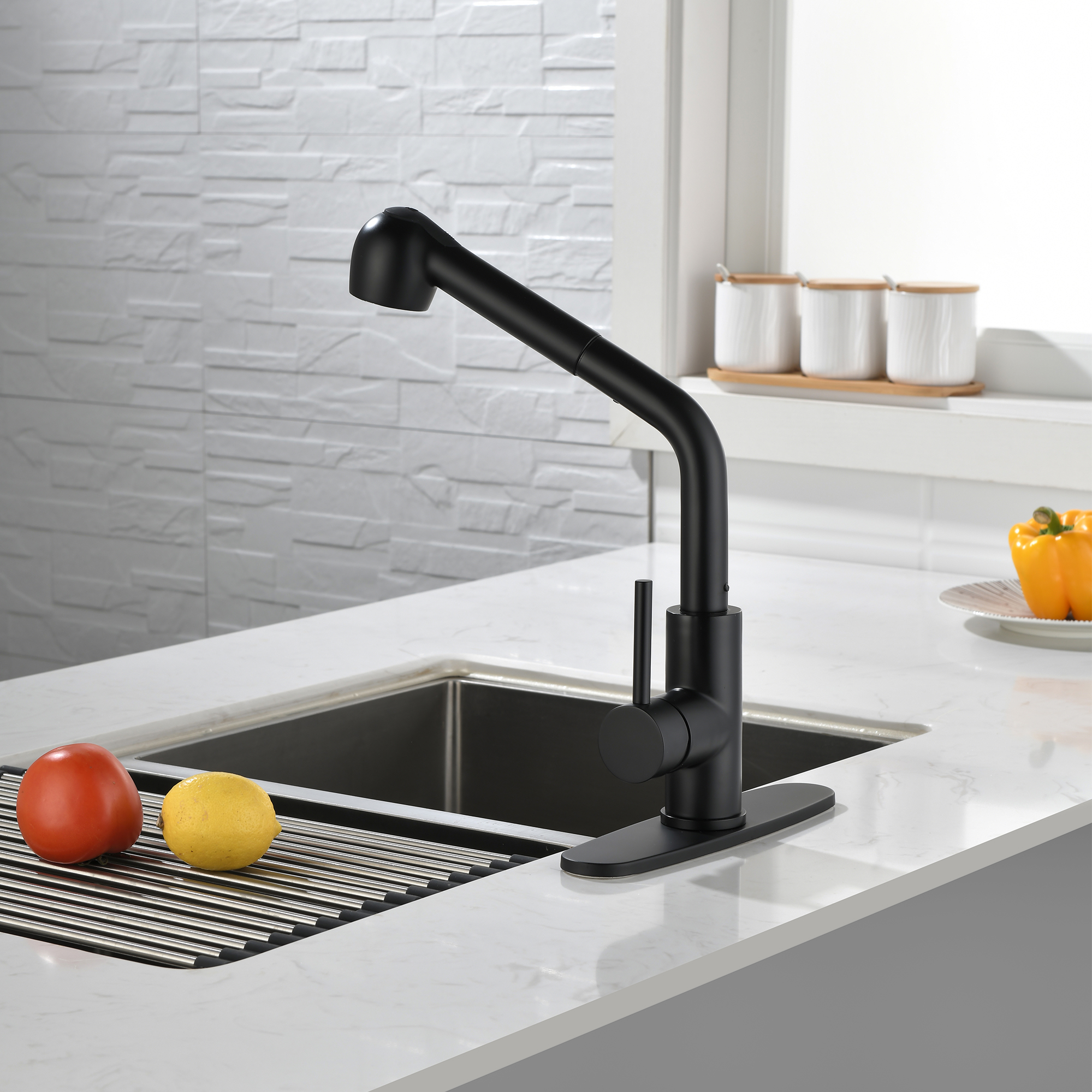 Single Handle Gooseneck Pull Down Sprayer Kitchen Faucet with Deckplate in Matte Black/Brushed Nickel/Brushed Gold