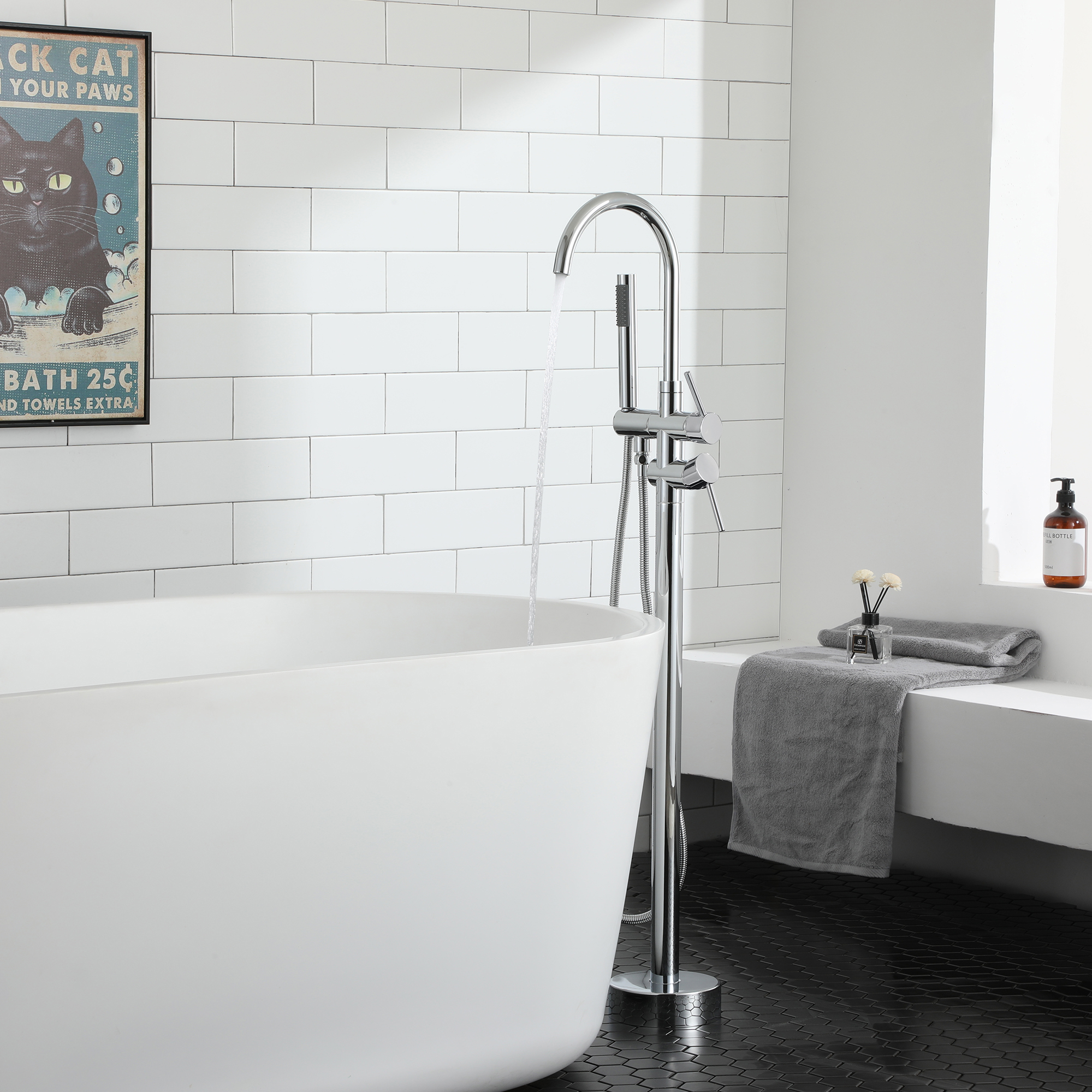 2-Handle Residentail Freestanding Bathtub Faucet with Hand Shower in Chrome