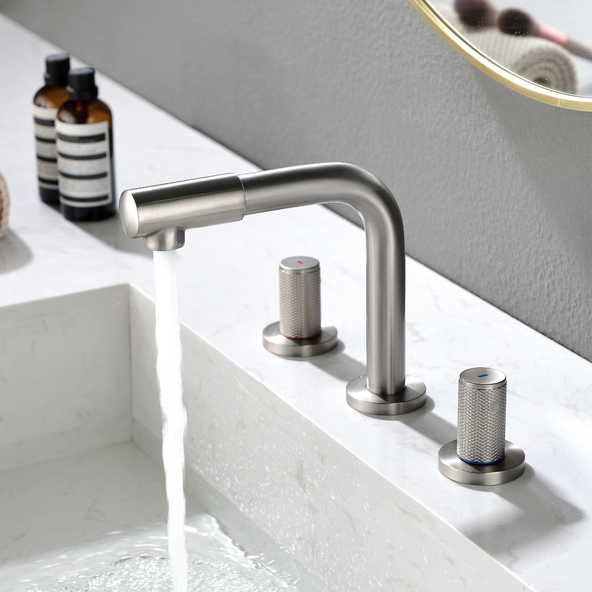 Mondawe Double Handle 8-Inch Center Wide-Spread Bathroom Faucet in Gold/Black/Nickel-Mondawe