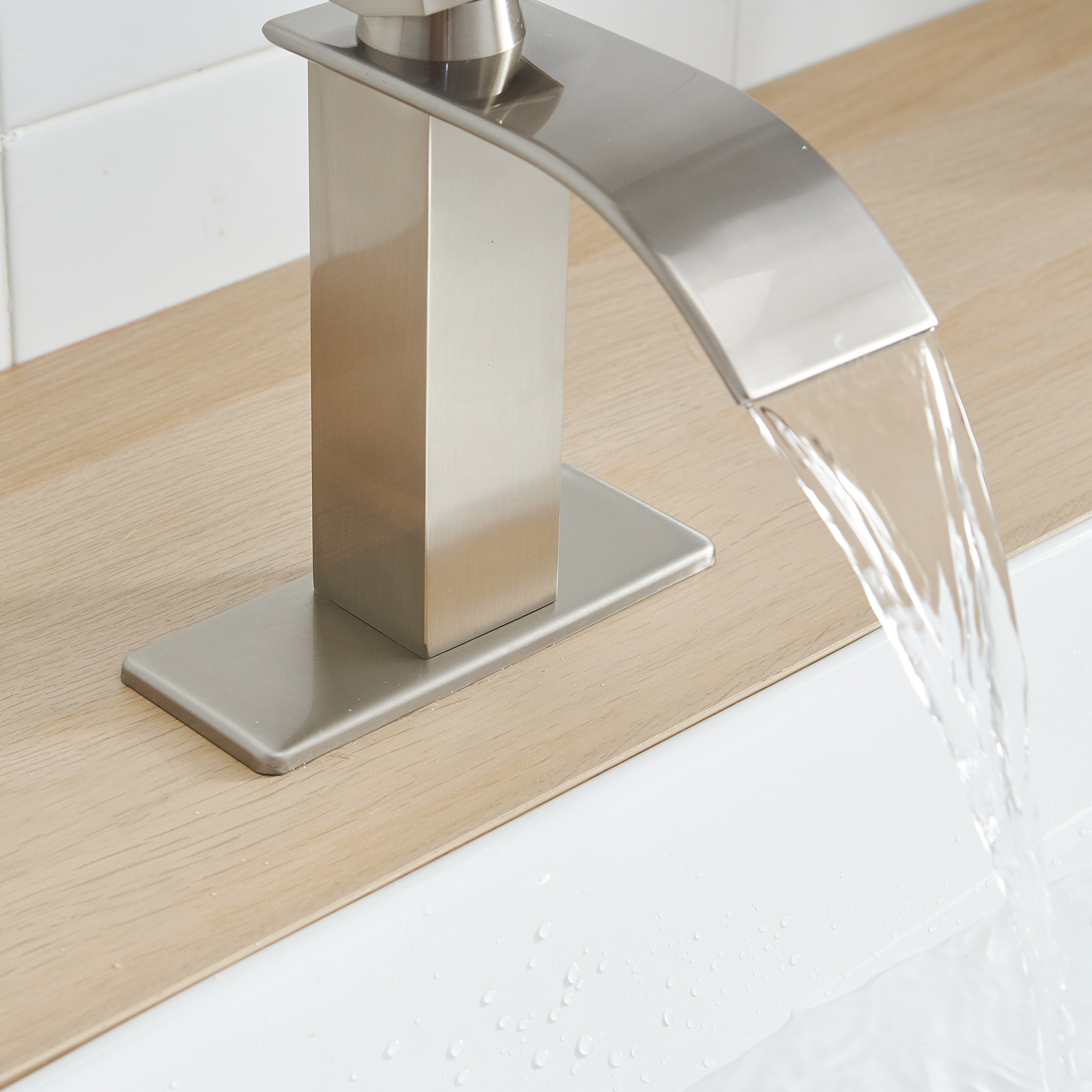 Single Handle Single Hole Bathroom Faucet with Deckplate Included, Pop Up Drain, Water Supply Hoses in Oil Rubbed Bronze /Brushed Nickel / Matte Black/ Chrome