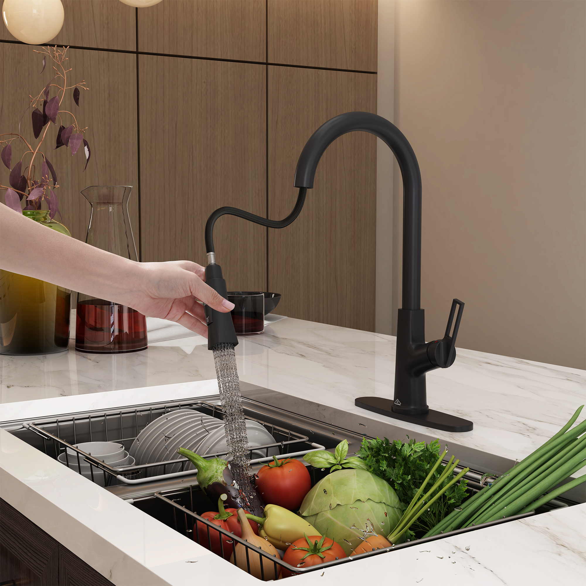 Single Handle Pull-Down Sprayer Kitchen Faucet with Advanced Spray, Pull Out Spray Wand, Deckplate in Brushed Gold/Brushed Nickel/Matte Black/Matte White