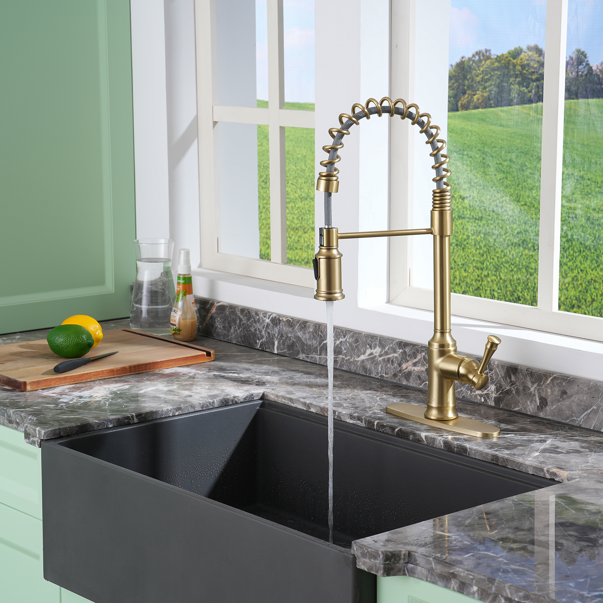 2-Spray Patterns Single Handle Pull Down Sprayer Kitchen Faucet with Deckplate and Water Supply Hoses in Brushed Gold/Brushed Nickel/Matte Black