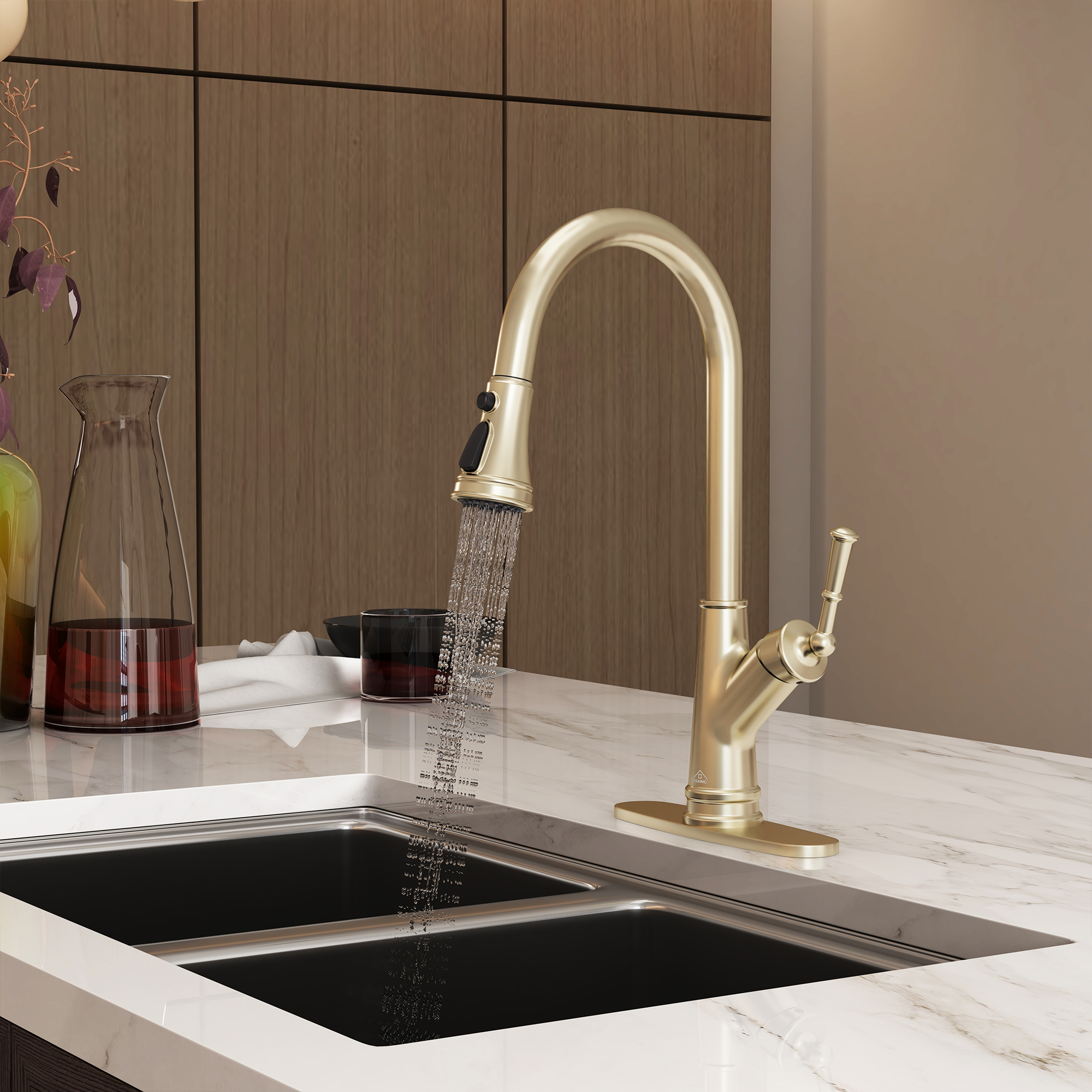 Single-Handle Kitchen Faucet with Pull-Out Sprayer in Brushed Nickel/Matte Black/Brushed Gold