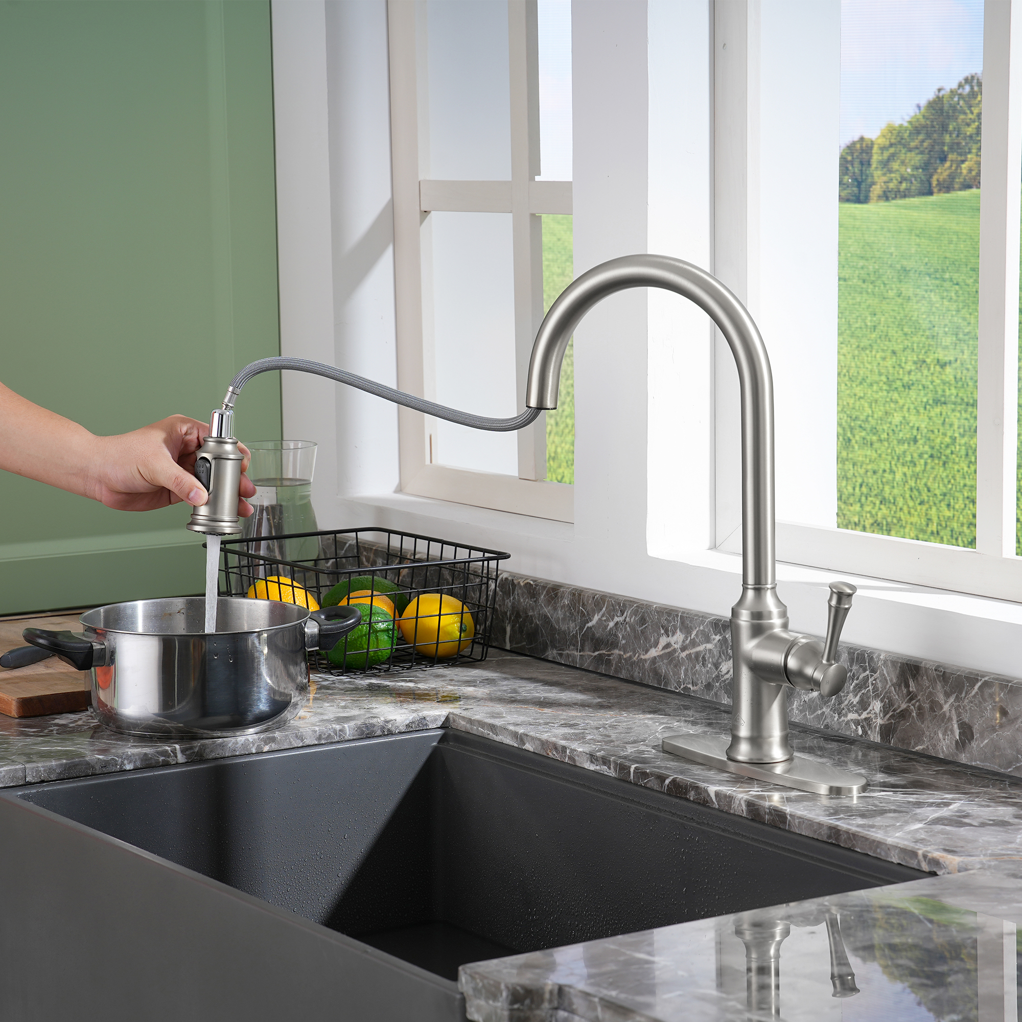 Single Handle Pull Out Sprayer Kitchen Faucet High Arc with Pull Down Sprayer head, Deckplate Included in Brushed Nickel/Matte Black/Brushed Gold