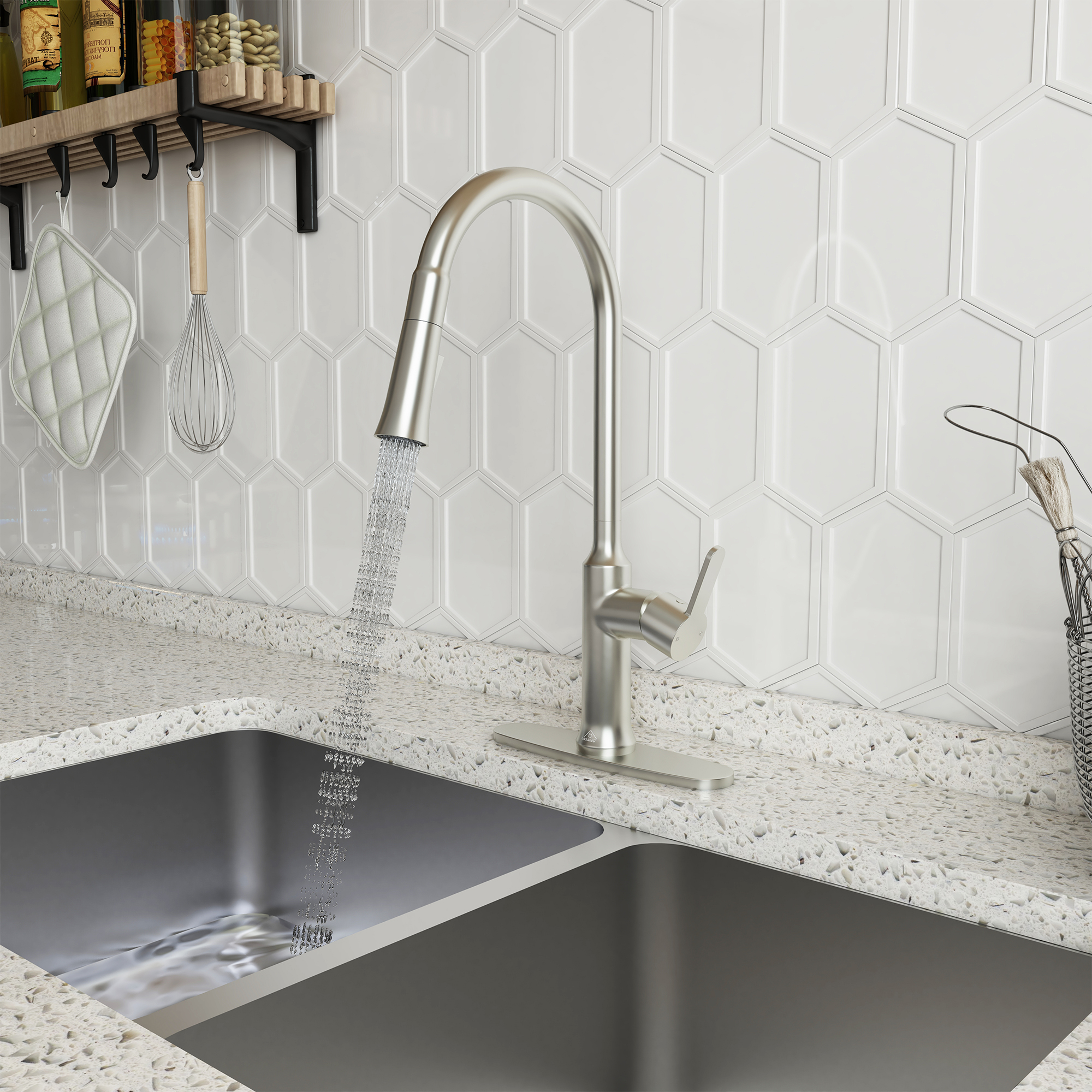 1.8 GPM Single-Handle Pull-Down Kitchen Faucet Single Hole Faucet Brushed Nickel/Matte Black/Brushed Gold