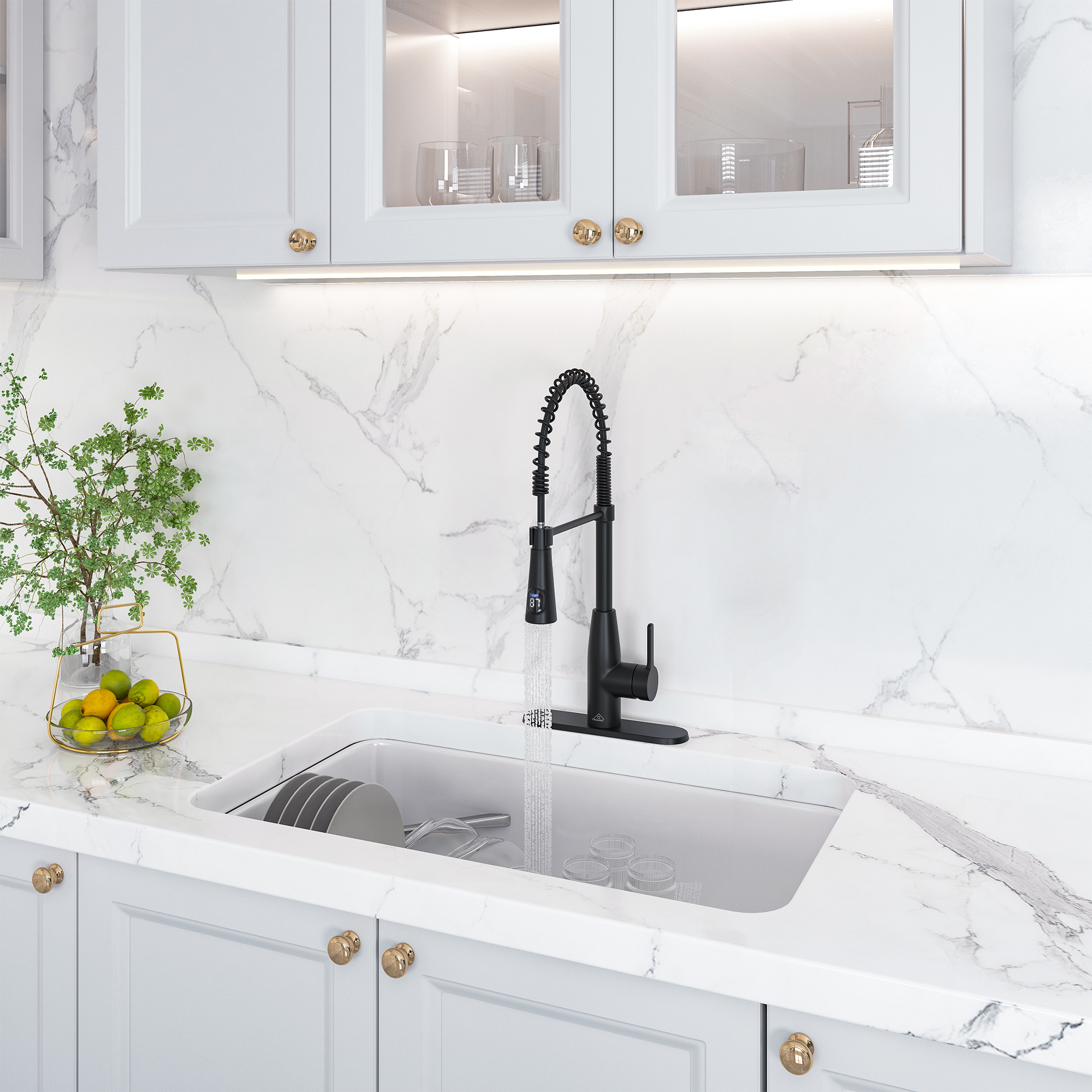 Single Handle Pull Down Sprayer Kitchen Faucet with Touchless Sensor and Intelligent Temperature Display in Matte Black
