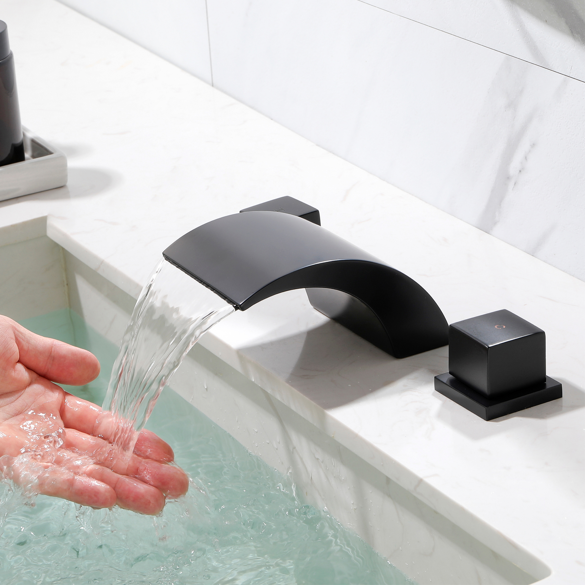 Mondawe Double Handle 8-Inch Center Wide-Spread Bathroom Faucet in Nickel/Gold/Black-Mondawe