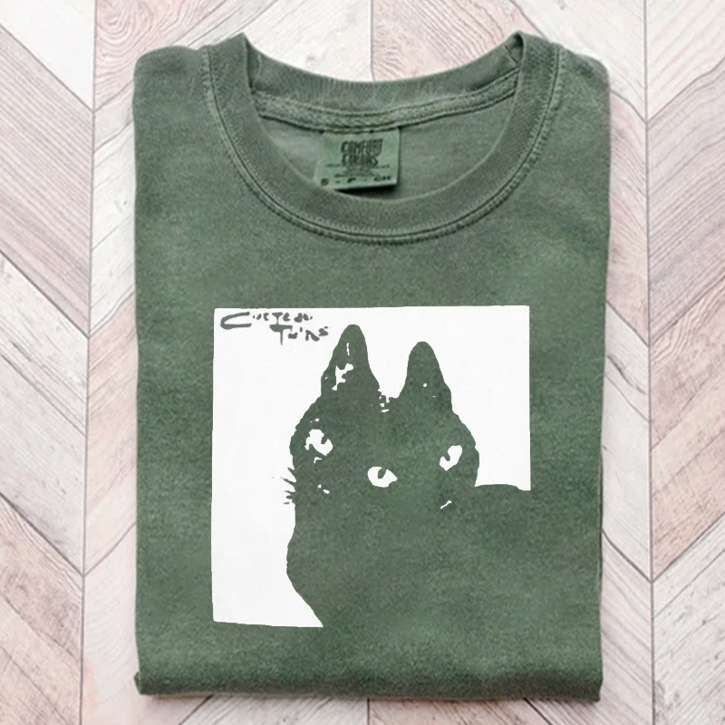 Vintage Cocteau Twin Cat Aesthetic Inpsired T-shirt