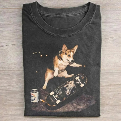 Retro Style Skateboarding Corgi Graphic T-shirt