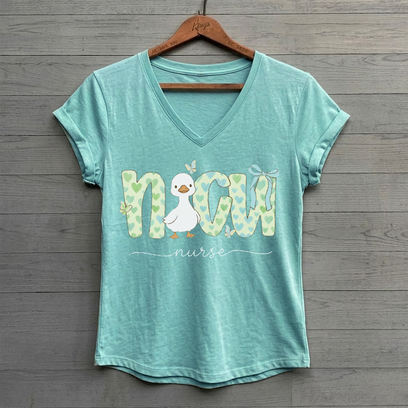 Nicu Nurse Goose V-neck T-Shirt
