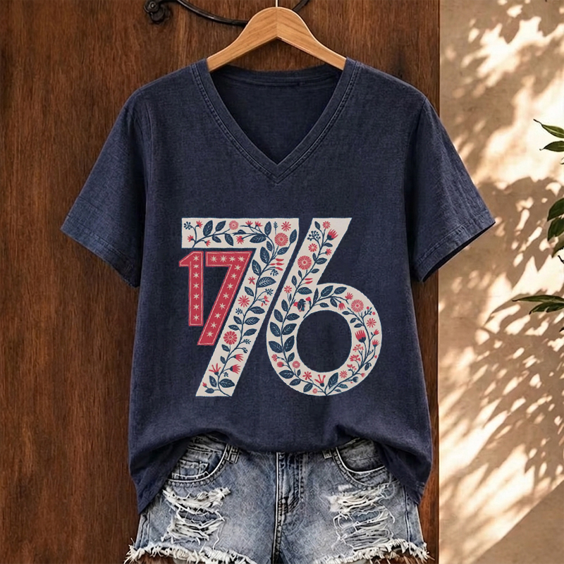 Vintage Floral 1776 USA V-neck T-Shirt