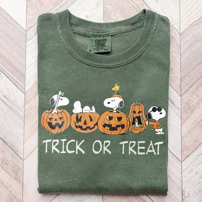 Vintage Trick Or Treat Snoopy Halloween T-Shirt