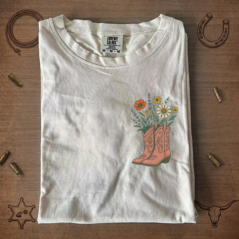 Cowgirl Boots Wildflowers Retro Western Graphic T-Shirt