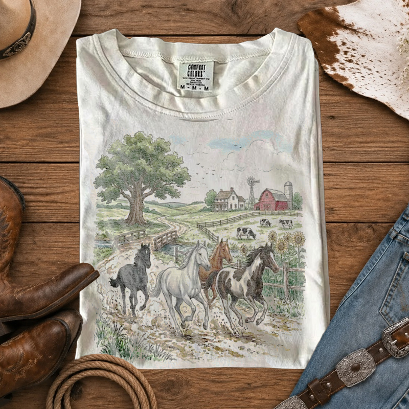 Vintage Running Horses Farm Countryside Animal T-Shirt
