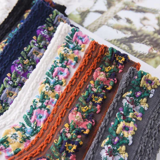Vintage flower socks with embroidery
