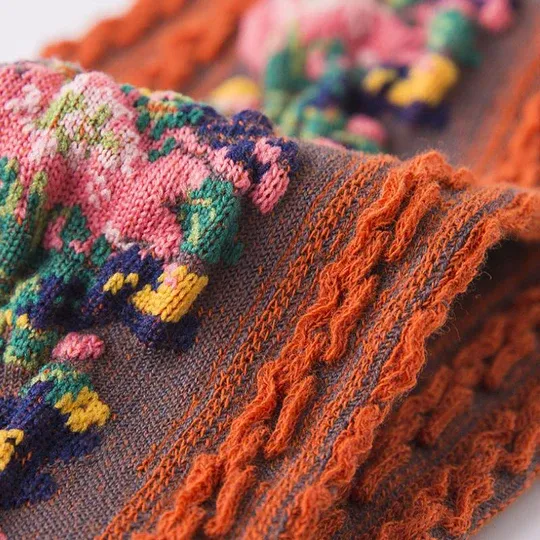 Vintage flower socks with embroidery
