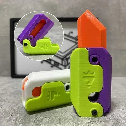 3D Gravity Carrot Knife Decompression Toy