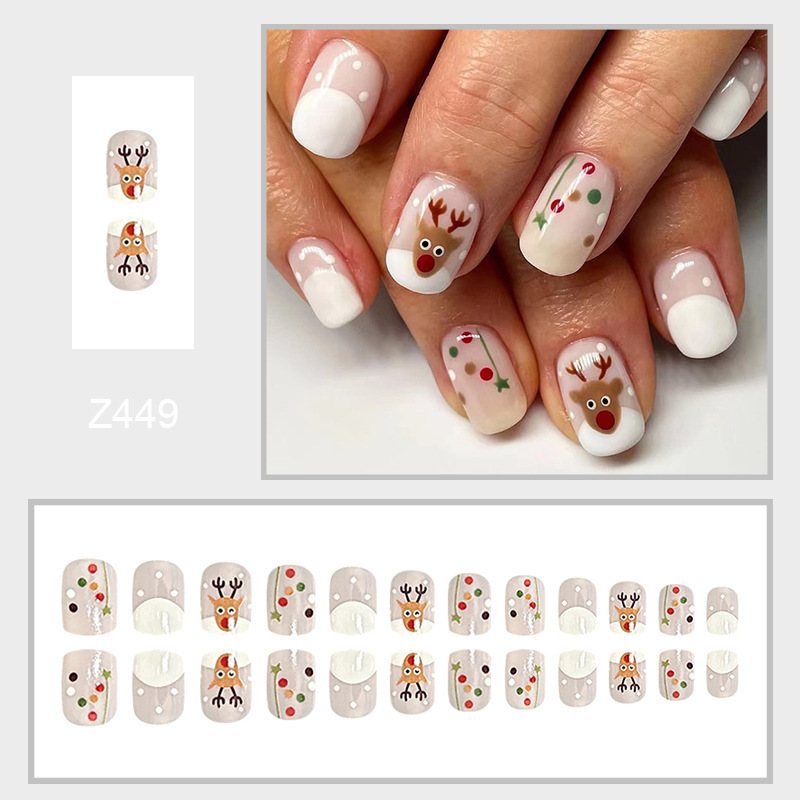 Festive Fingertips: Cute Reindeer Nail Art! 