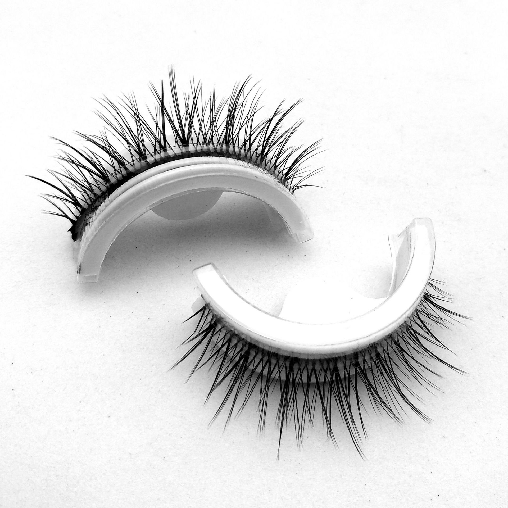 Reusable Adhesive Eyelashes