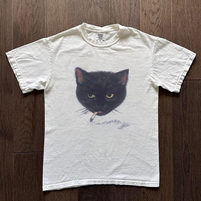 Smoking cat graphi T-shirt