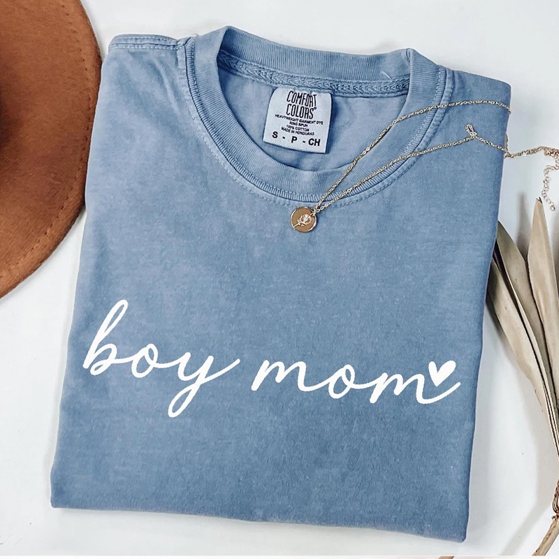 Boy Mama Graphic T-shirt