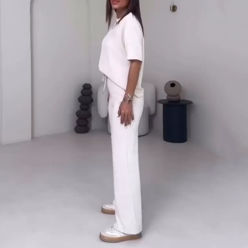 ✨Trending Now ✨Chic Women's 2-Piece Outfit – Comfy Top & Matching Pants