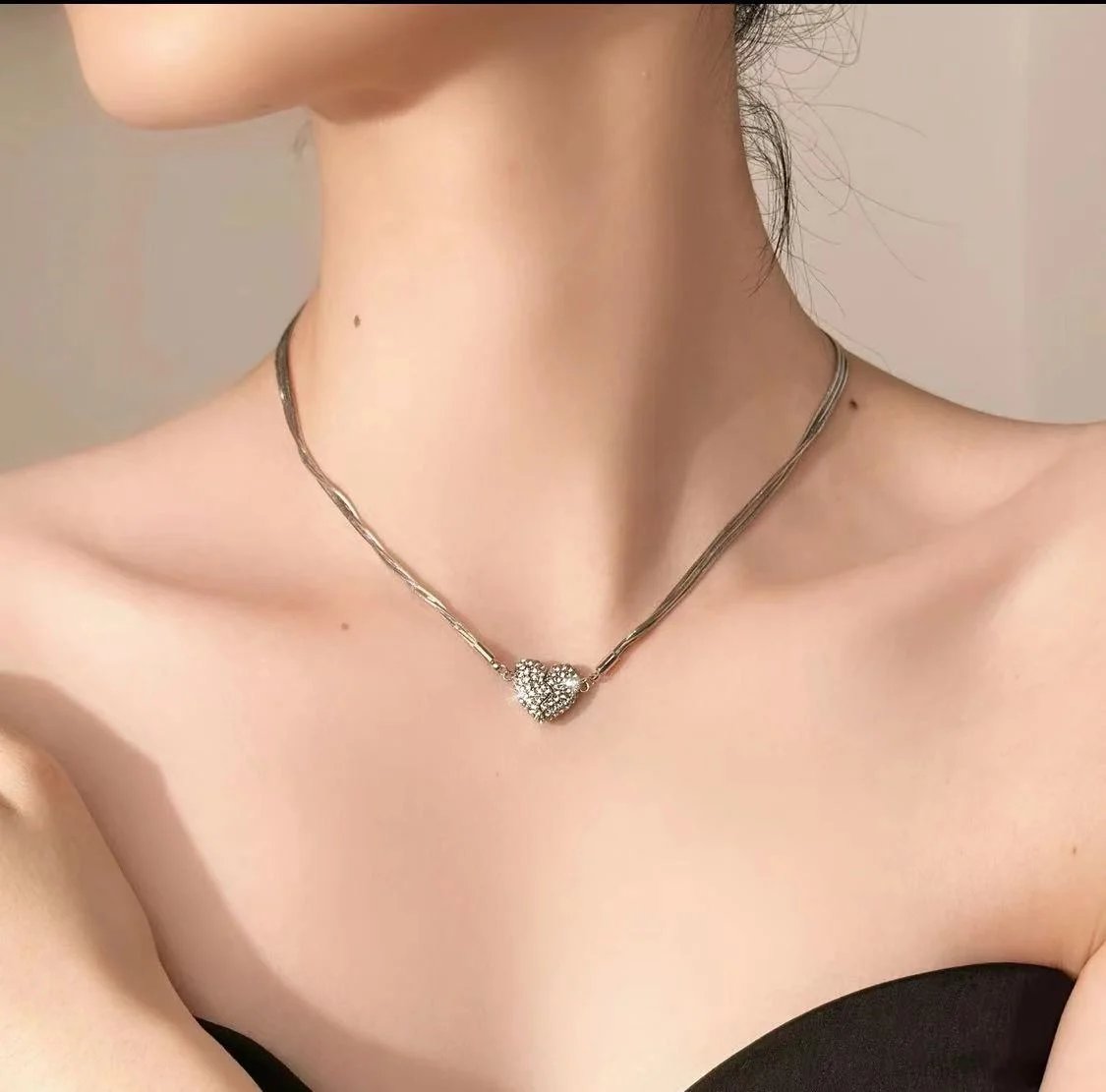 🎁💖 Magnetic Triple Layered Heart Necklace ✨