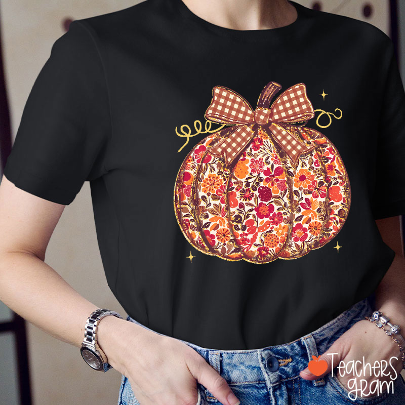 Vintage Floral Plaid Bow Pumpkin Teacher T-Shirt