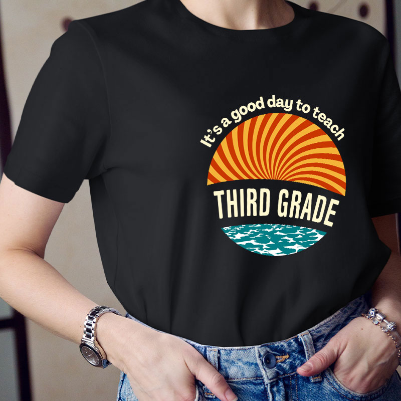 Personalized It's A Good Day To Teach Teacher T-Shirt
