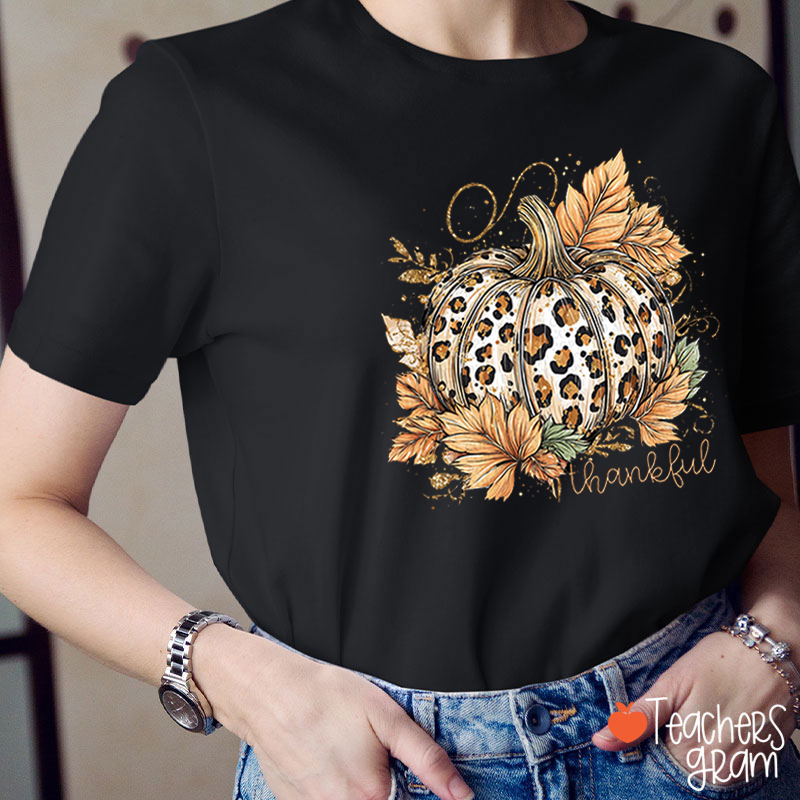 Leopard Autumn Thankful Pumpkin Teacher T-Shirt