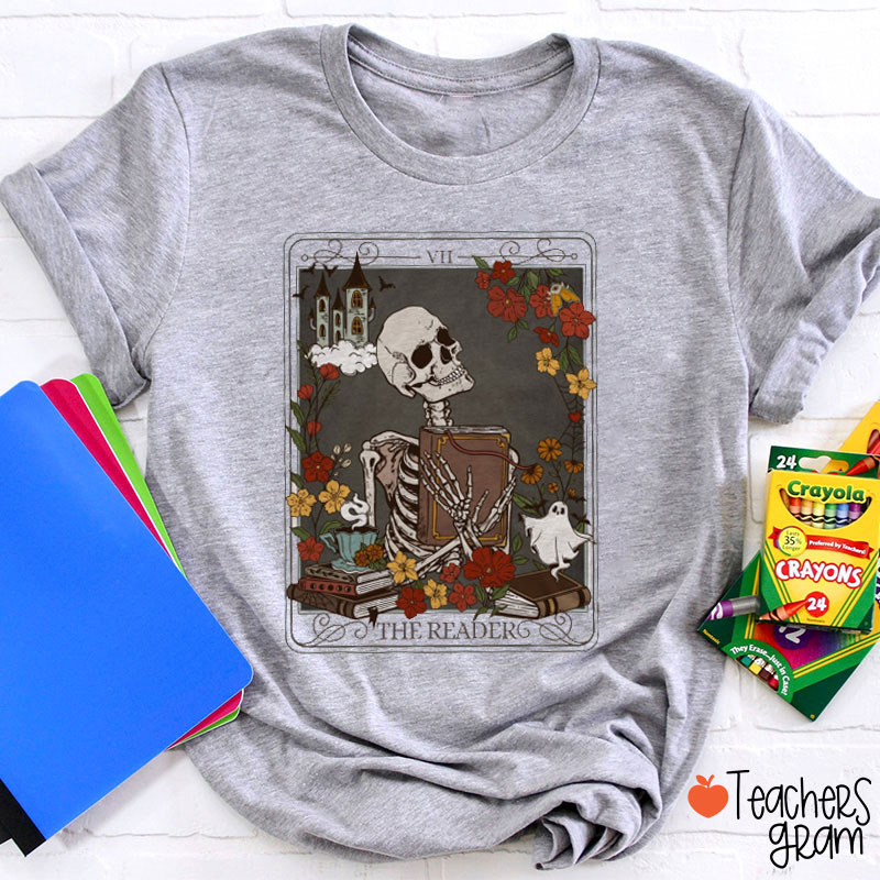 The Reader Tarot Card Teacher T-Shirt