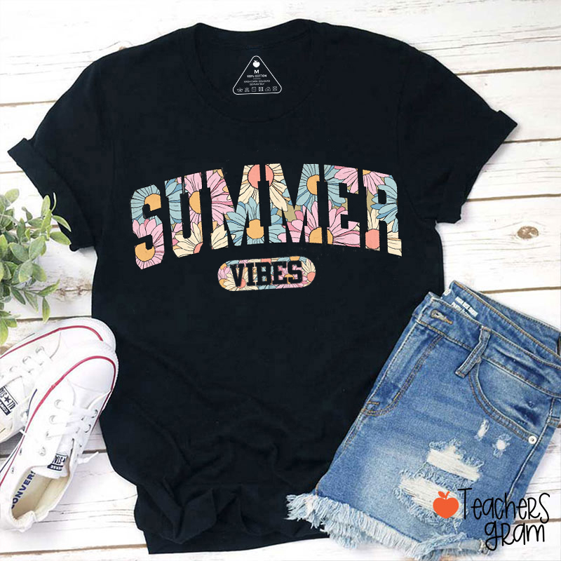 Floral Retro Summer Vibes Teacher T-Shirt