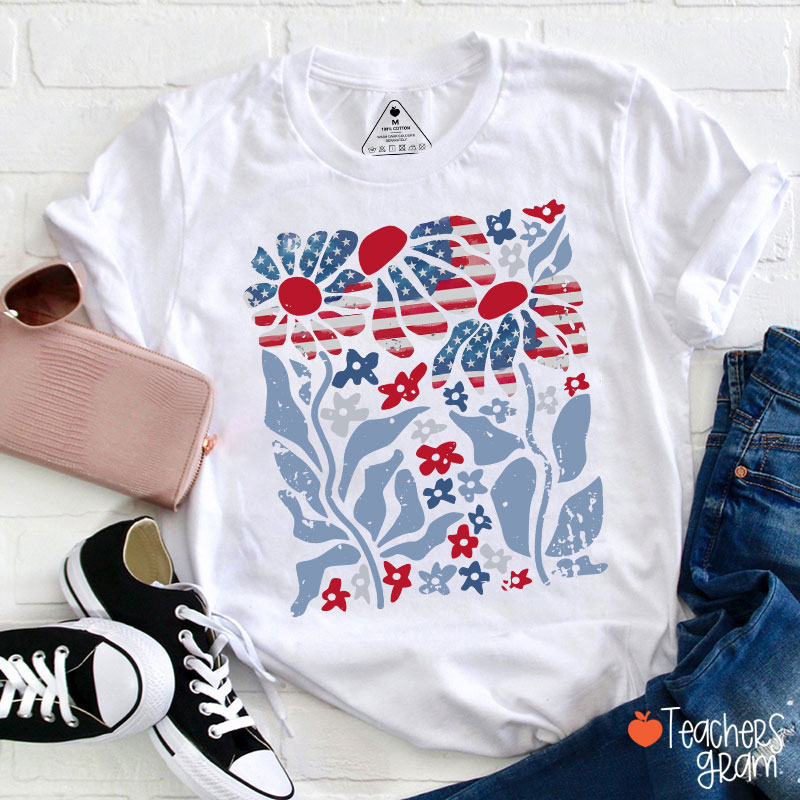 Boho Patriotic Daisy American Flag Floral Teacher T-Shirt
