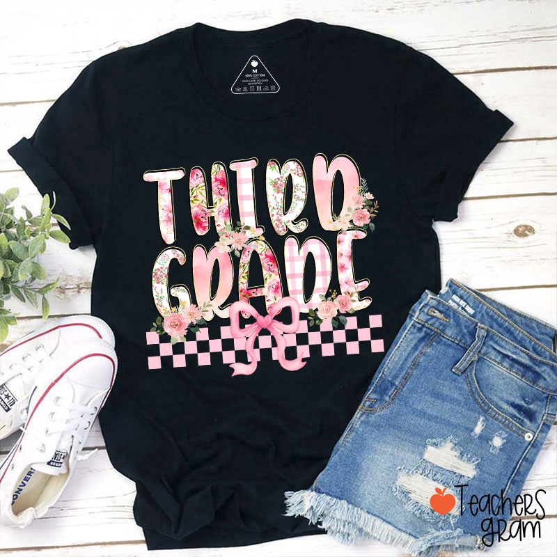 Personalized Grade Checkered Flowers Pink Bow Teacher T-Shirt