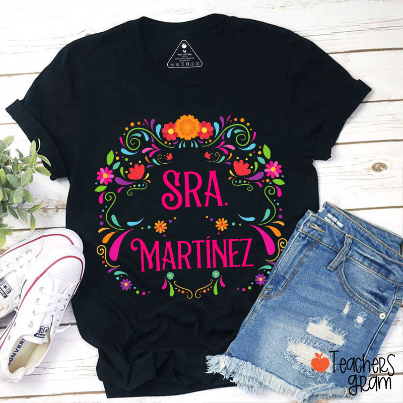 Personalized Floral Name Spanish Teacher T-Shirt