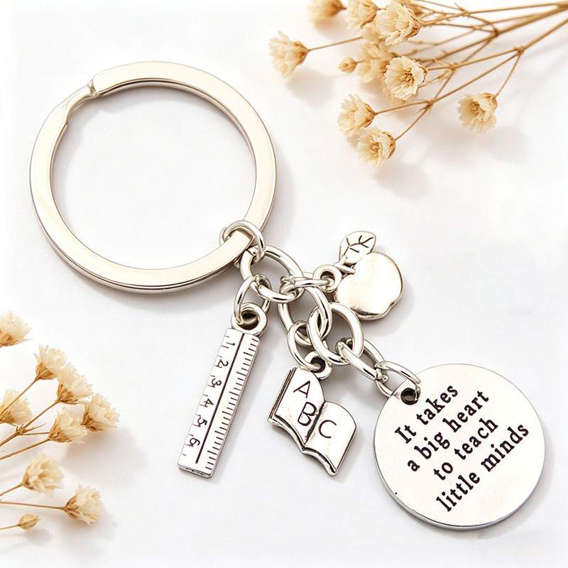 It Takes A Big Heart To Teach Little Minds Teacher Keychain