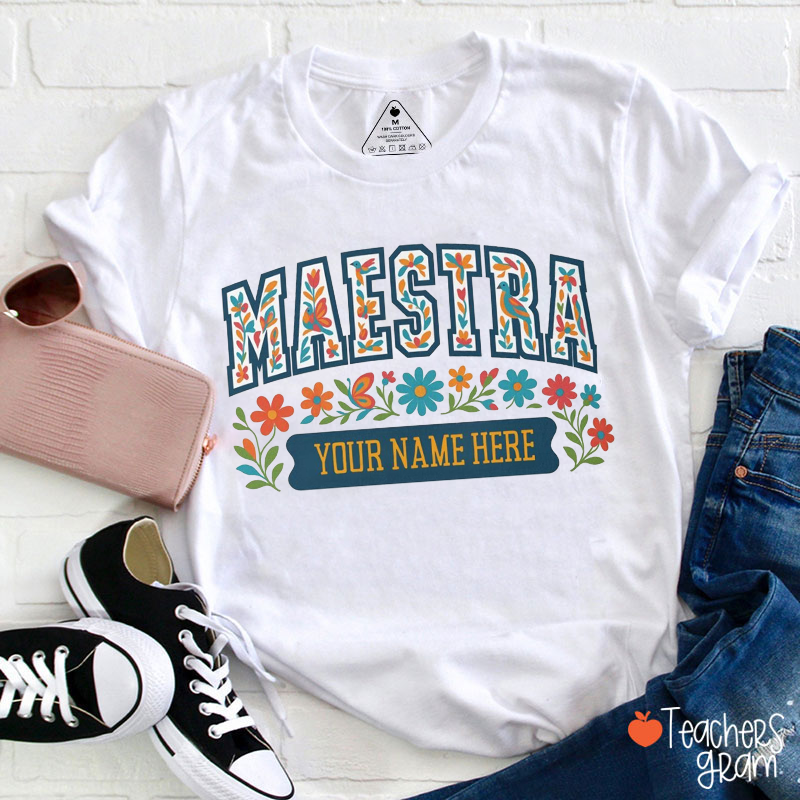 Personalized Name Flowers Leaves Green Spanish Teacher T-Shirt