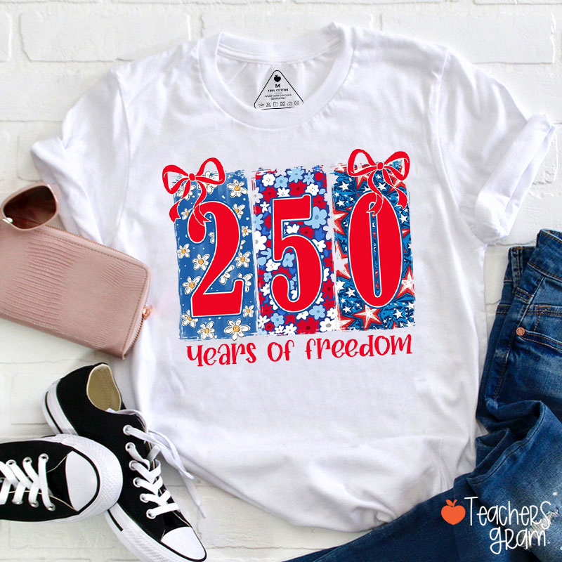 Preppy Bow 250 Years Of Freedom Teacher T-Shirt