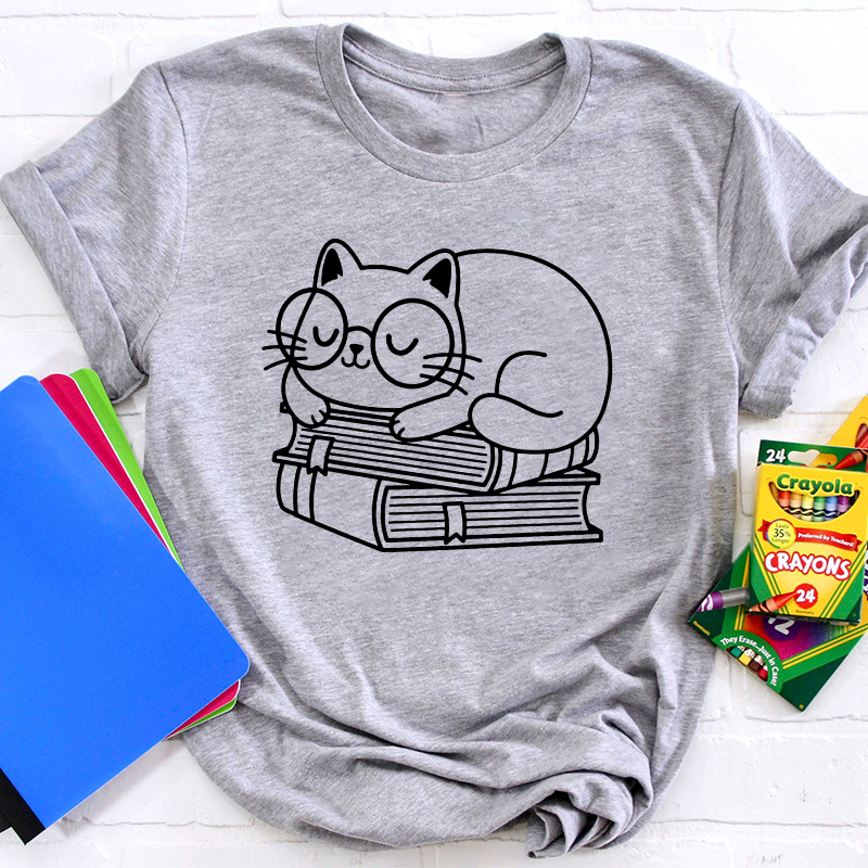 Cute Cat On The Book Teacher T-Shirt