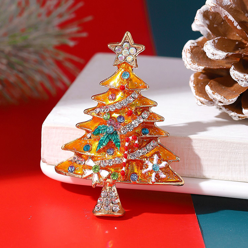 Diamond Christmas Tree Teacher Pin