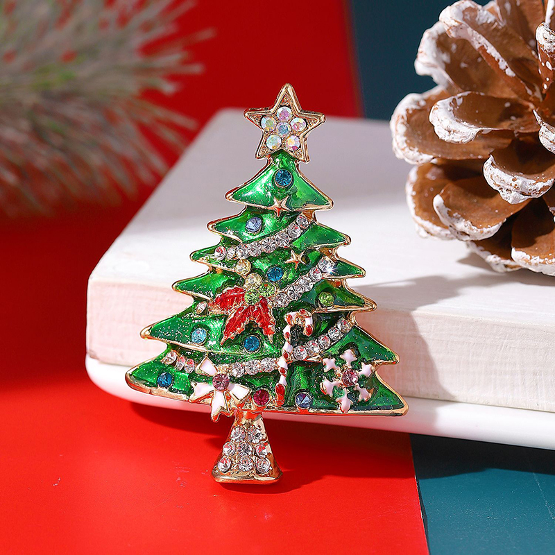 Diamond Christmas Tree Teacher Pin
