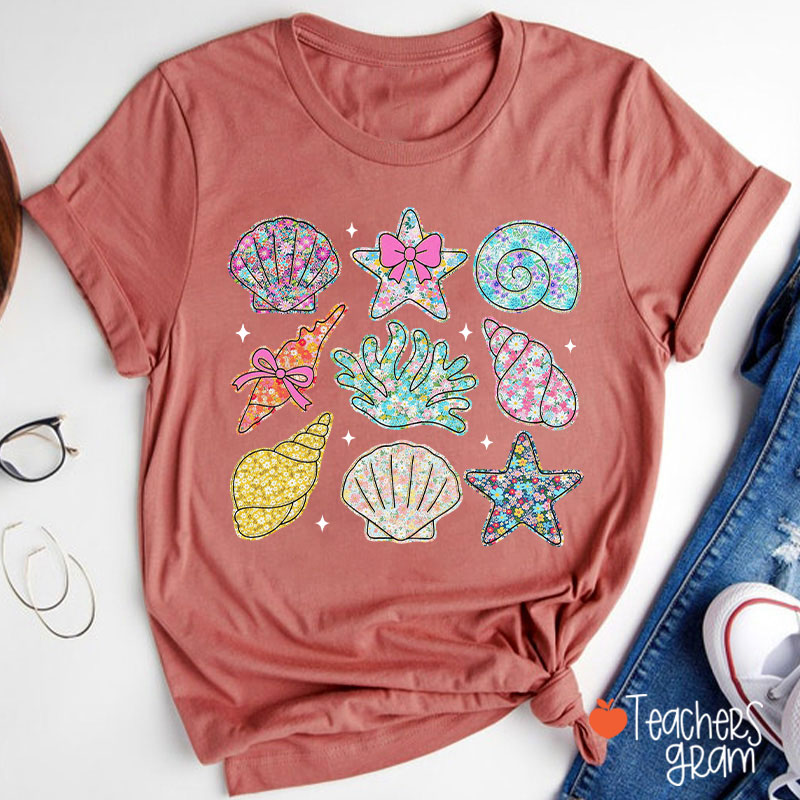 Wildflower Seashell Clam Summer Teacher T-Shirt