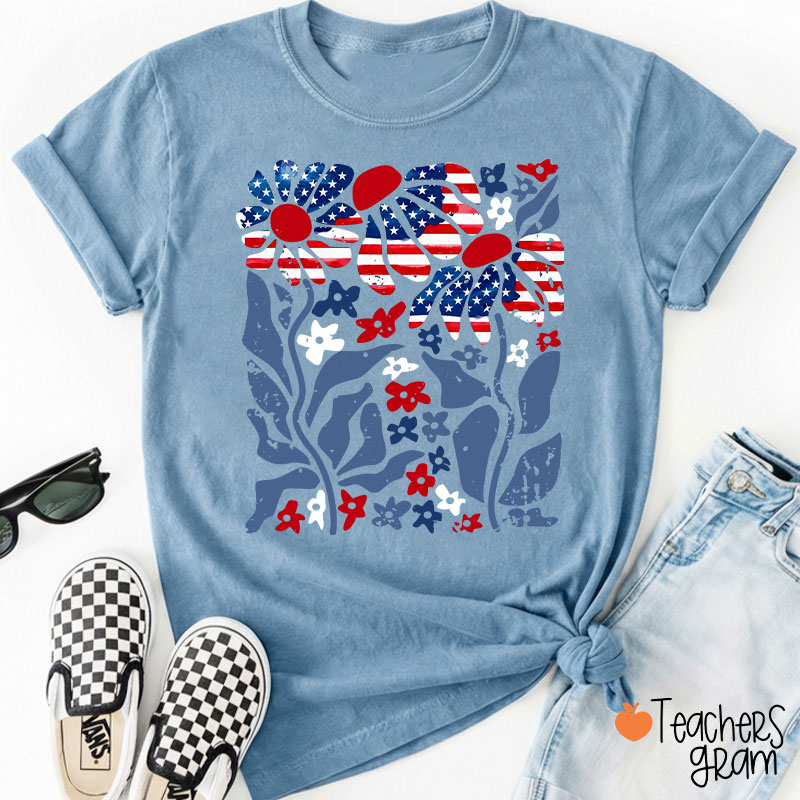 Boho Patriotic Daisy American Flag Floral Teacher T-Shirt
