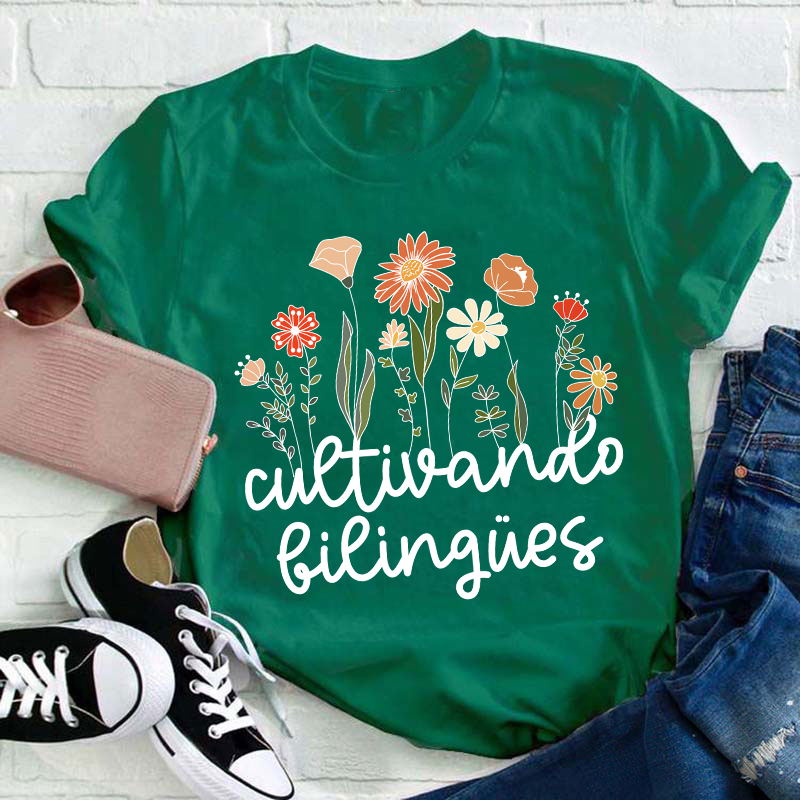 Cultivando Bilingues Spanish Teacher T-Shirt