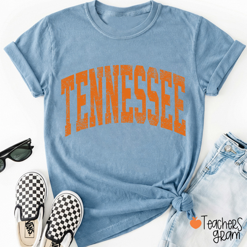 Vintage Distressed Tennessee Bold Arch Letter Teacher T-Shirt