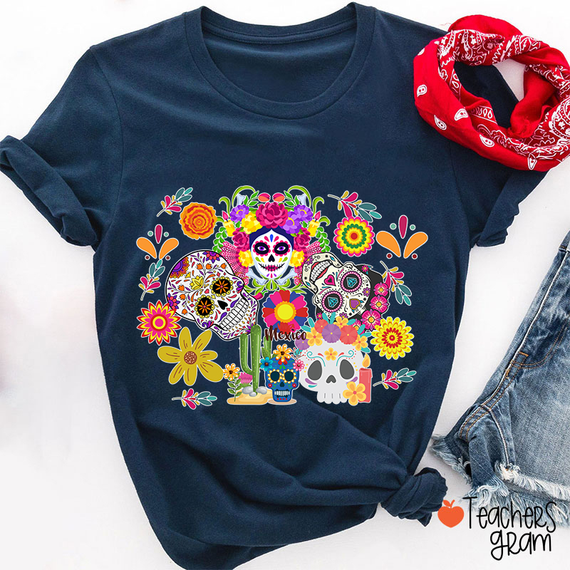Colorful Skull Mexico Halloween Spanish Teacher T-Shirt