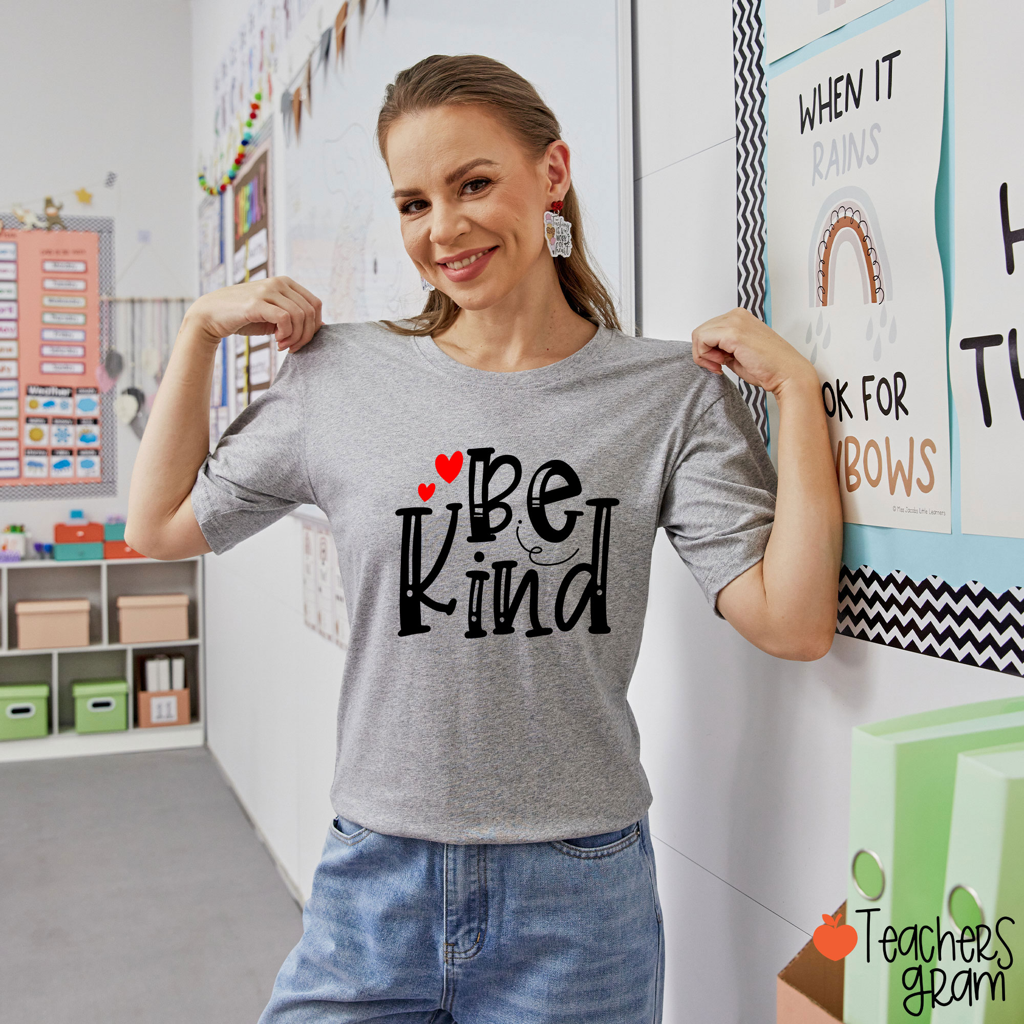 Be Kind Red Heart Teacher T-Shirt