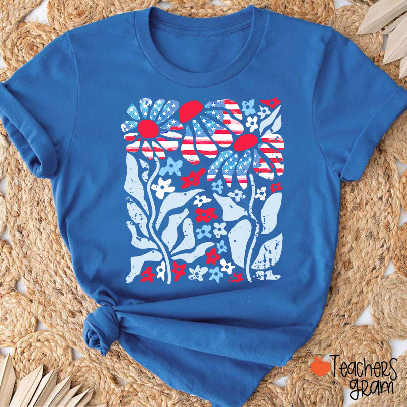 Boho Patriotic Daisy American Flag Floral Teacher T-Shirt